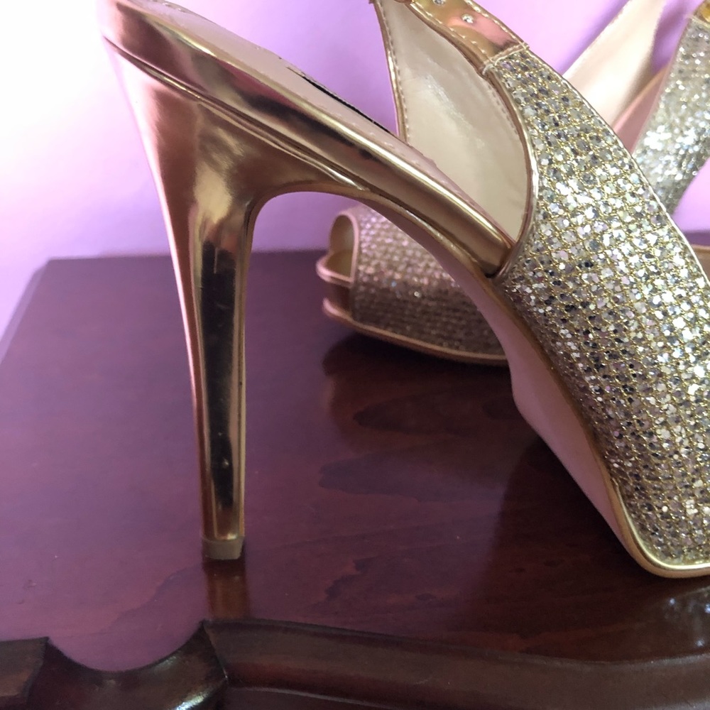 Shoes - Picture 7 of 7